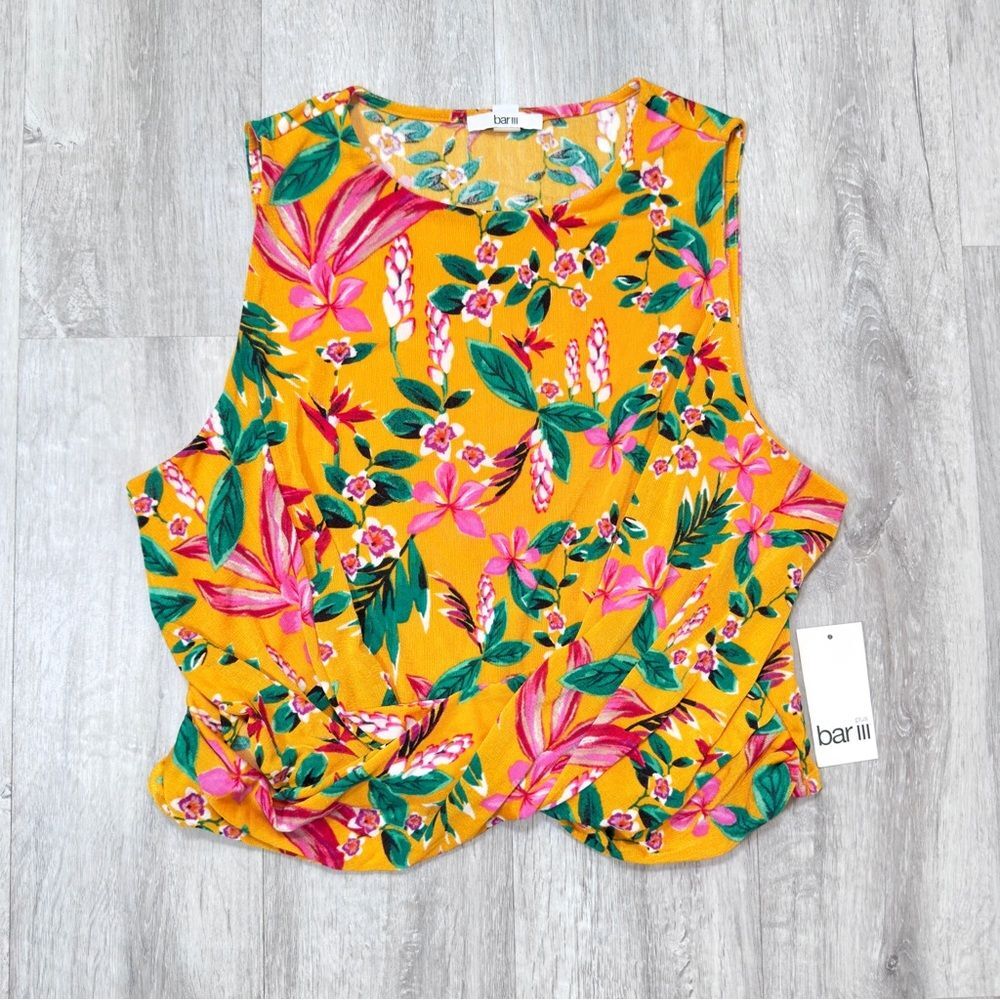 Women's 1X NWT Plus Size Vibrant Yellow Floral Sleeveless Front Twist Crop Top